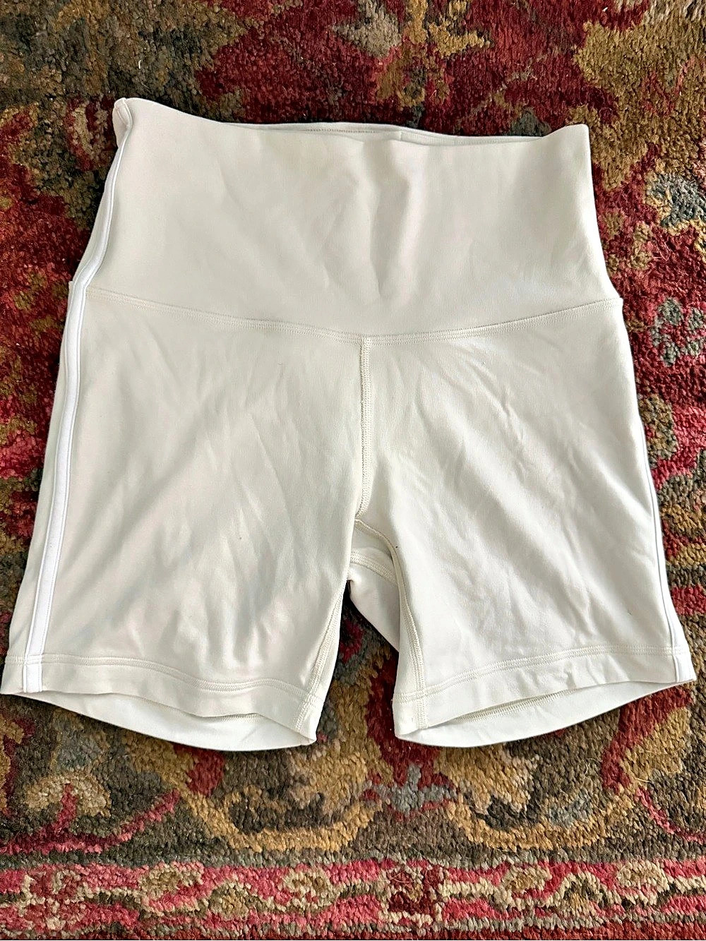 lululemon Align High-Rise Side-Stripe Short 6" Bike Shorts White 6"
